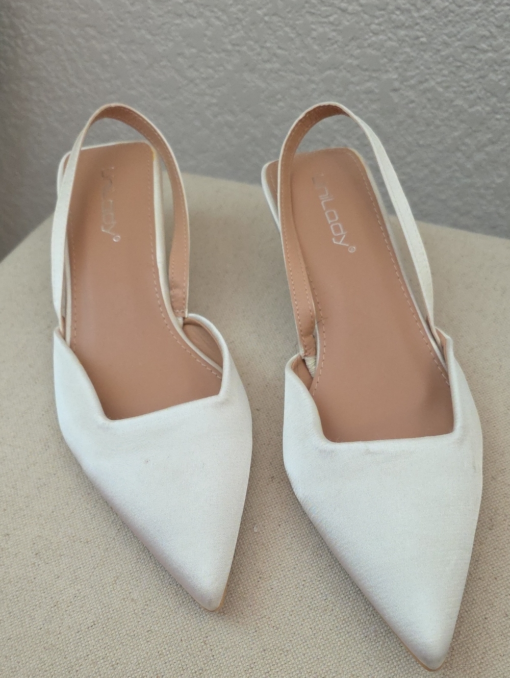 Pointed Slingback Flats in Ivory  By Unilady 7.5-8 NWOT